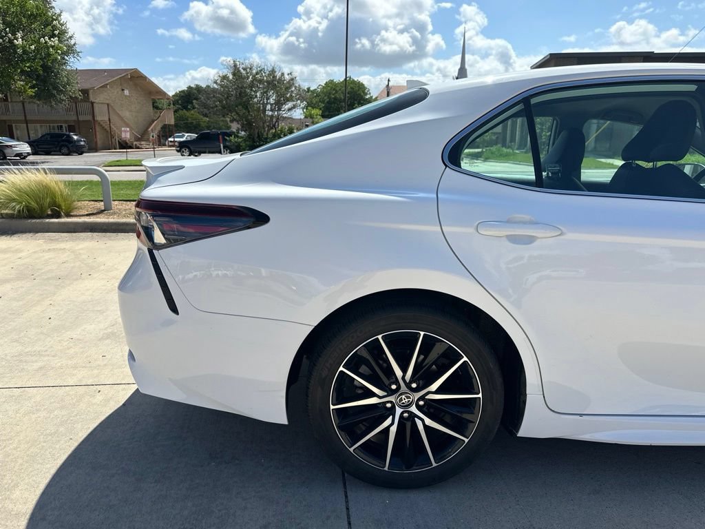 Certified 2024 Toyota Camry SE FWD image 21