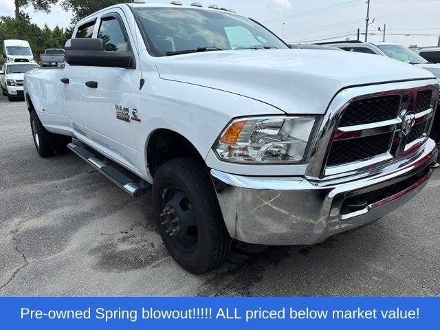 Used 2018 RAM 3500 Tradesman w/ Chrome Appearance Group AWD/4WD image 12