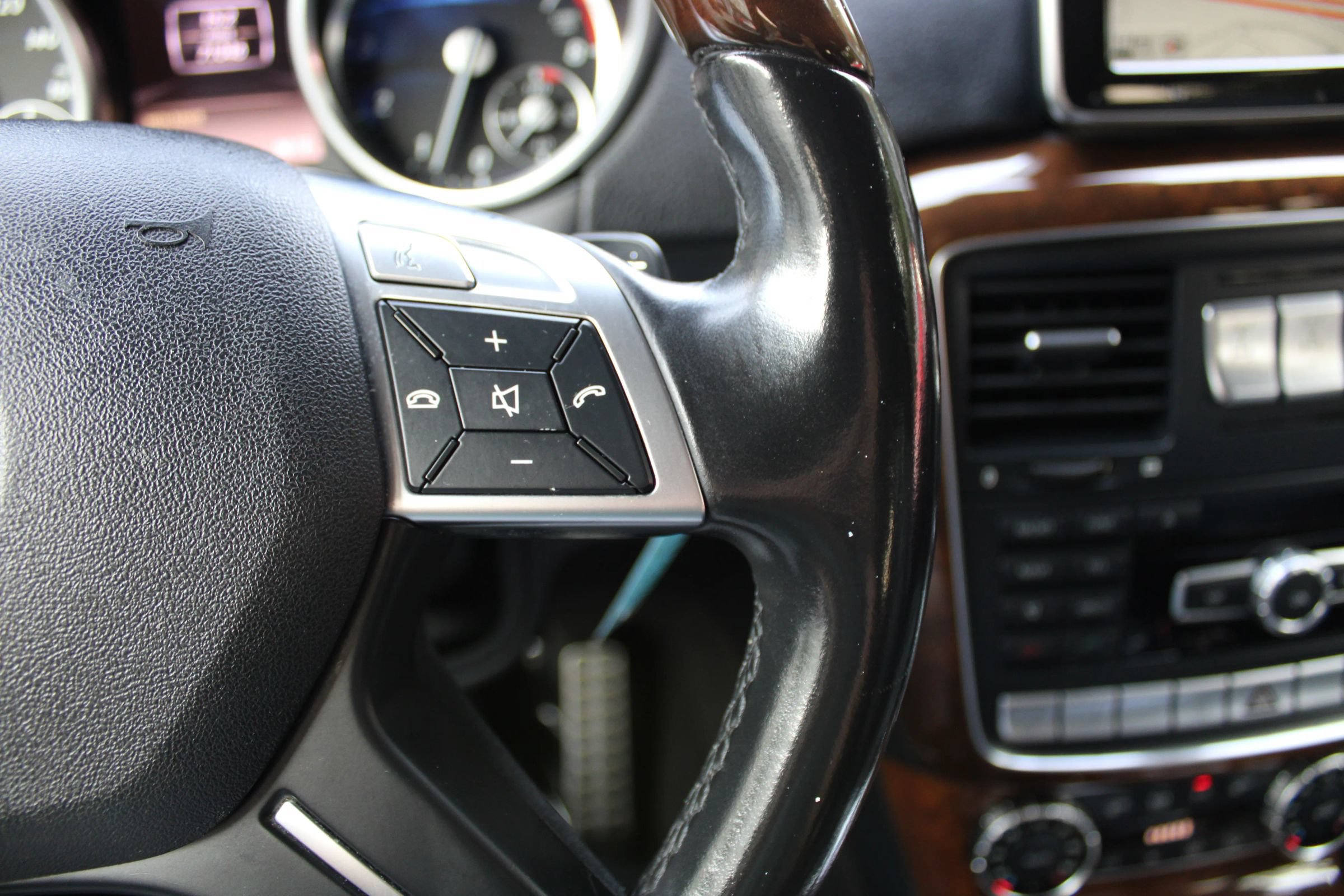 Used 2015 Mercedes-Benz G 550 image 10
