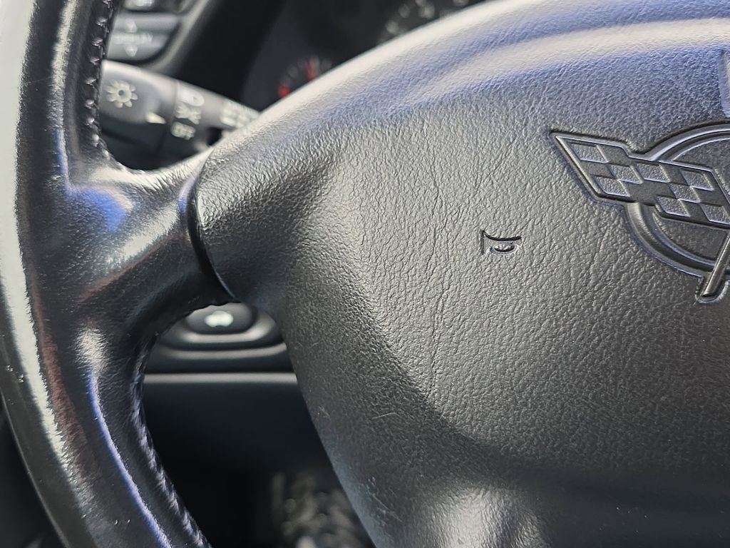 Used 2000 Chevrolet Corvette Convertible w/ Memory Pkg image 17