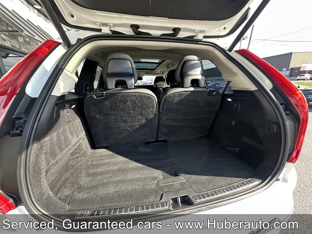Used 2023 Volvo XC90 B6 Plus image 18