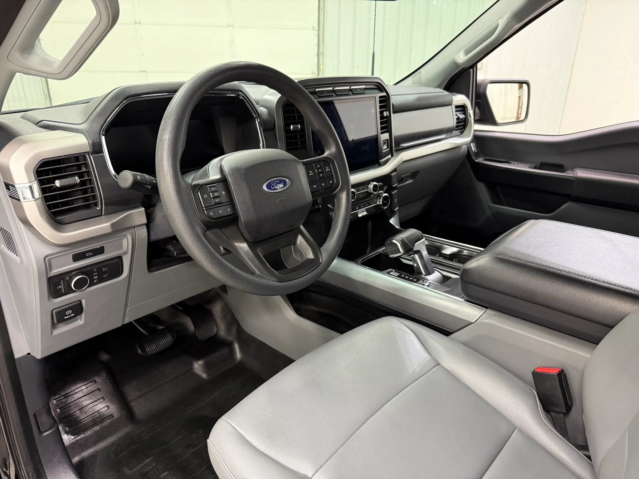 Used 2022 Ford F150 Lightning Pro AWD/4WD image 12