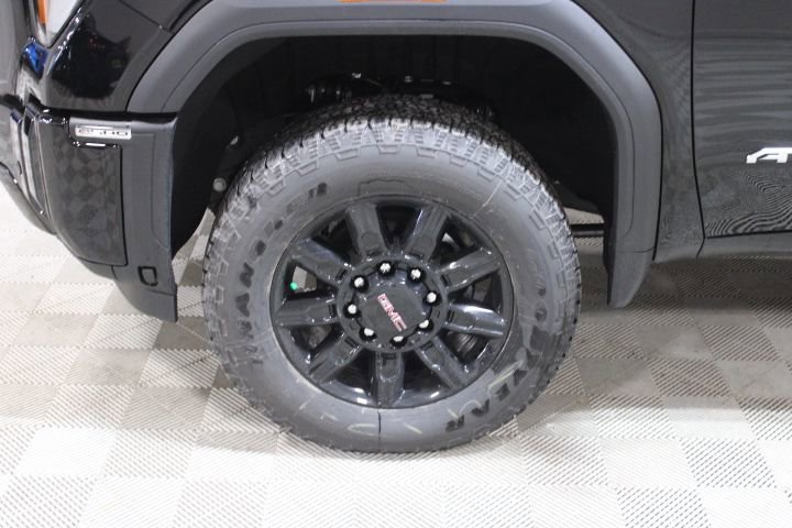 New 2026 GMC Sierra 2500 AT4 w/ Technology Package image 43