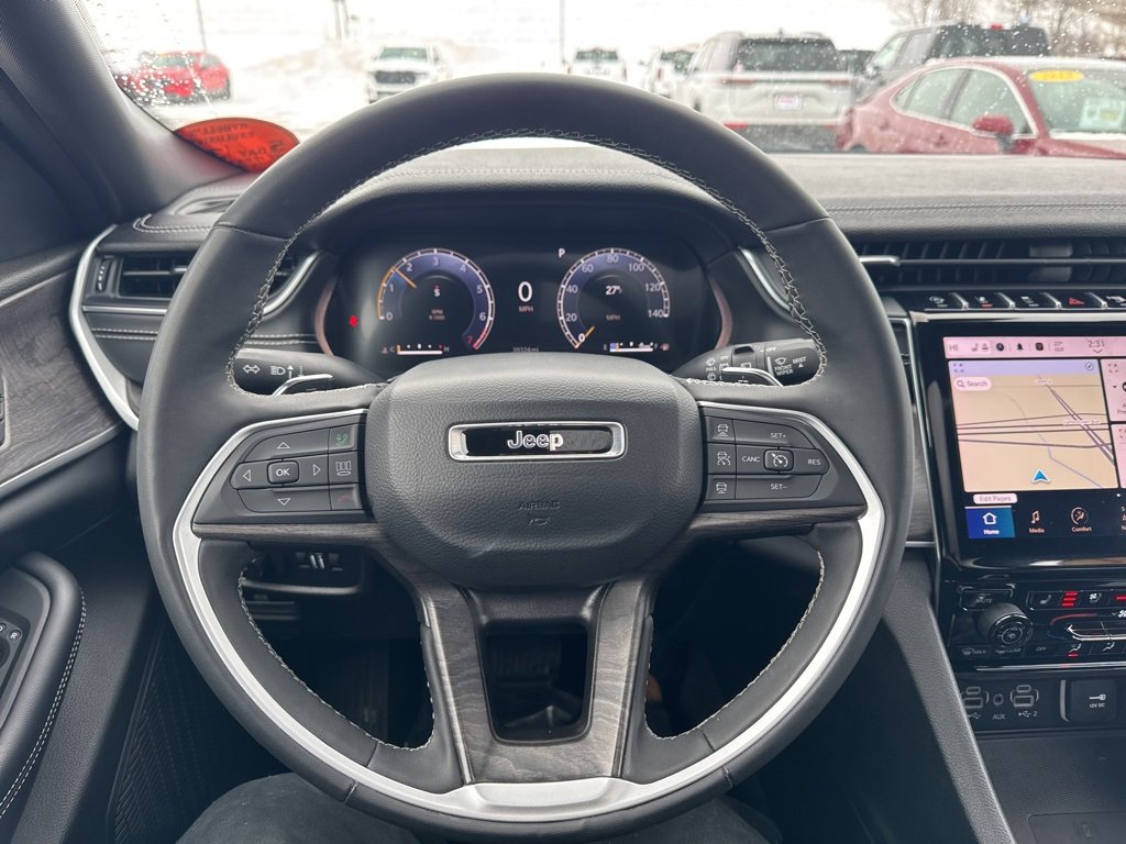 Certified 2024 Jeep Grand Cherokee L Limited w/ Luxury Tech Group II image 15