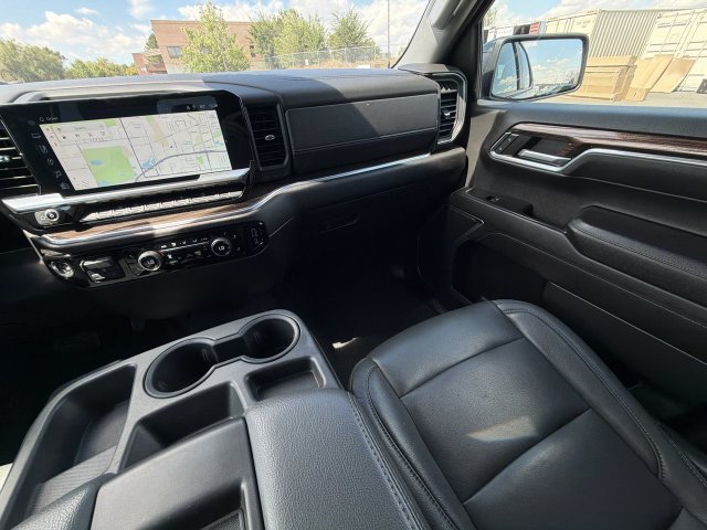 Used 2023 Chevrolet Silverado 1500 RST AWD/4WD image 13