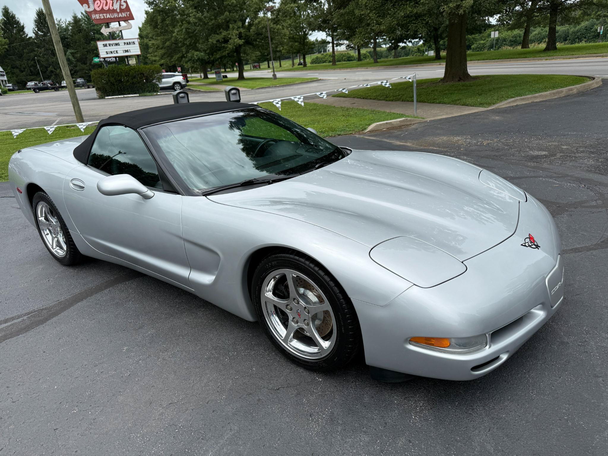 Used 2002 Chevrolet Corvette Convertible w/ Preferred Equipment Group2 RWD image 19