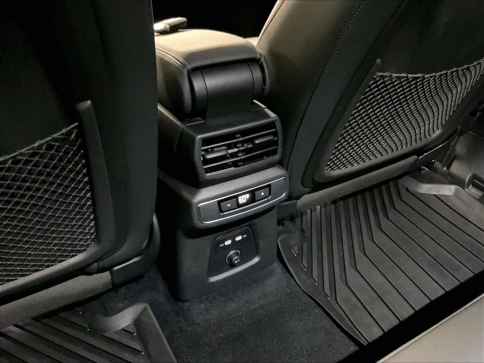 Used 2023 Audi Q4 e-tron Premium Plus w/ Premium Plus image 33