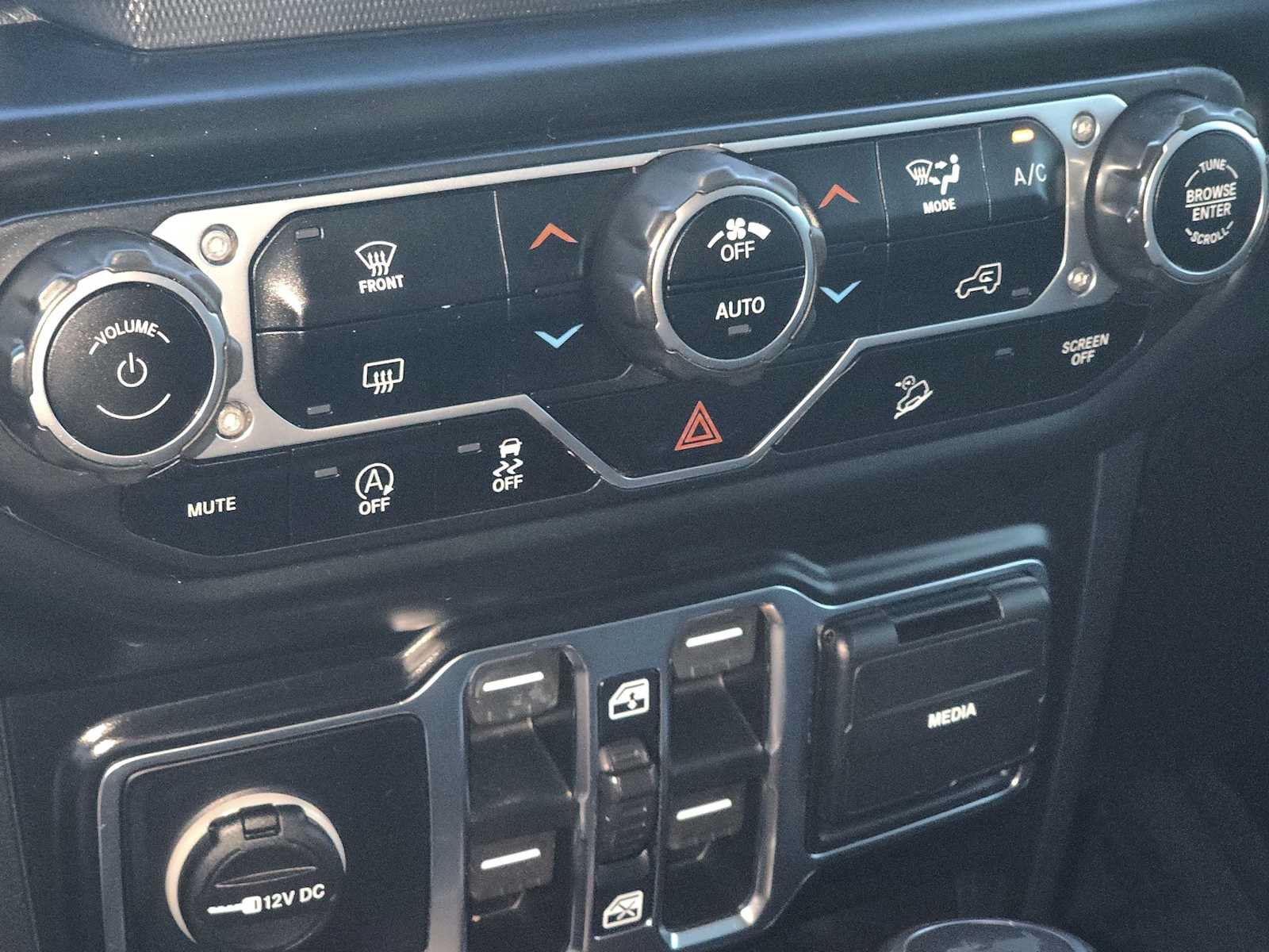 Used 2021 Jeep Wrangler Unlimited Sport AWD/4WD image 14