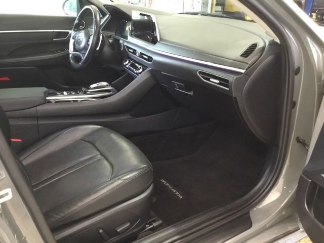 Used 2022 Hyundai Sonata Limited image 48