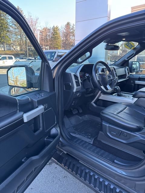 Used 2020 Ford F150 Lariat image 14