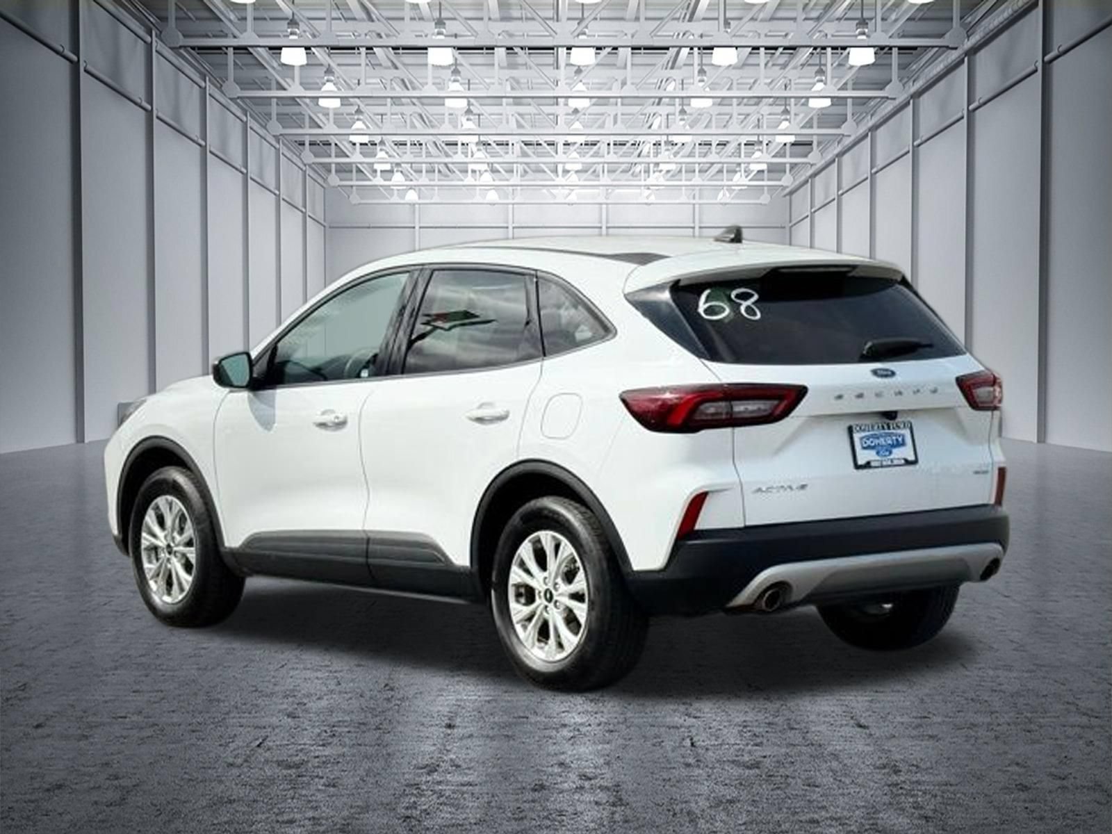 Used 2025 Ford Escape Active AWD/4WD image 11