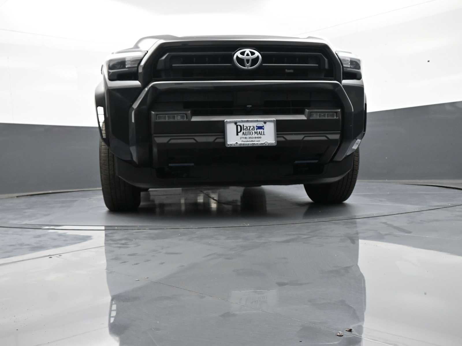 Certified 2025 Toyota 4Runner SR5 AWD/4WD image 26