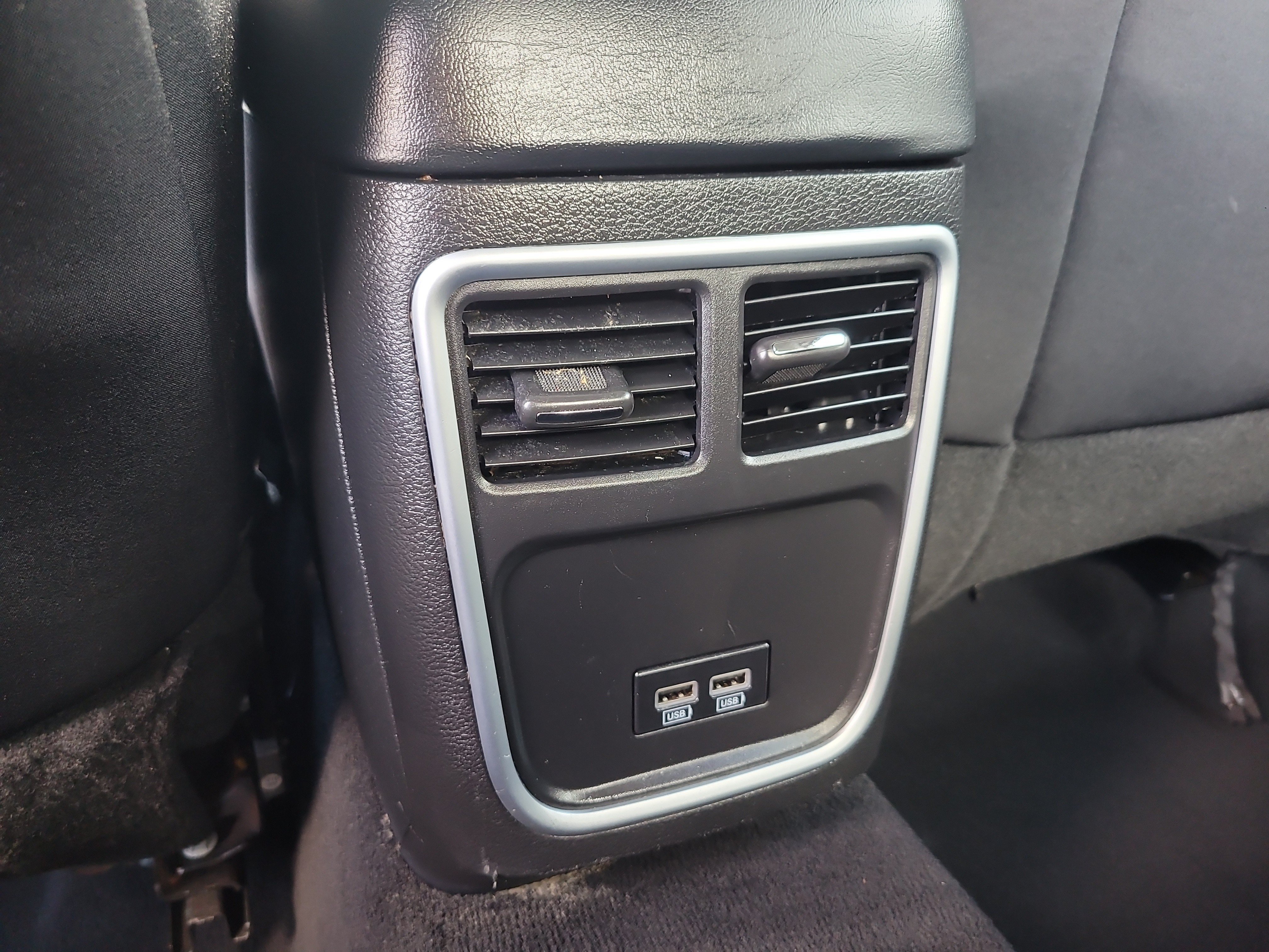 Used 2022 Chrysler 300 Touring w/ Sport Appearance Package AWD/4WD image 13