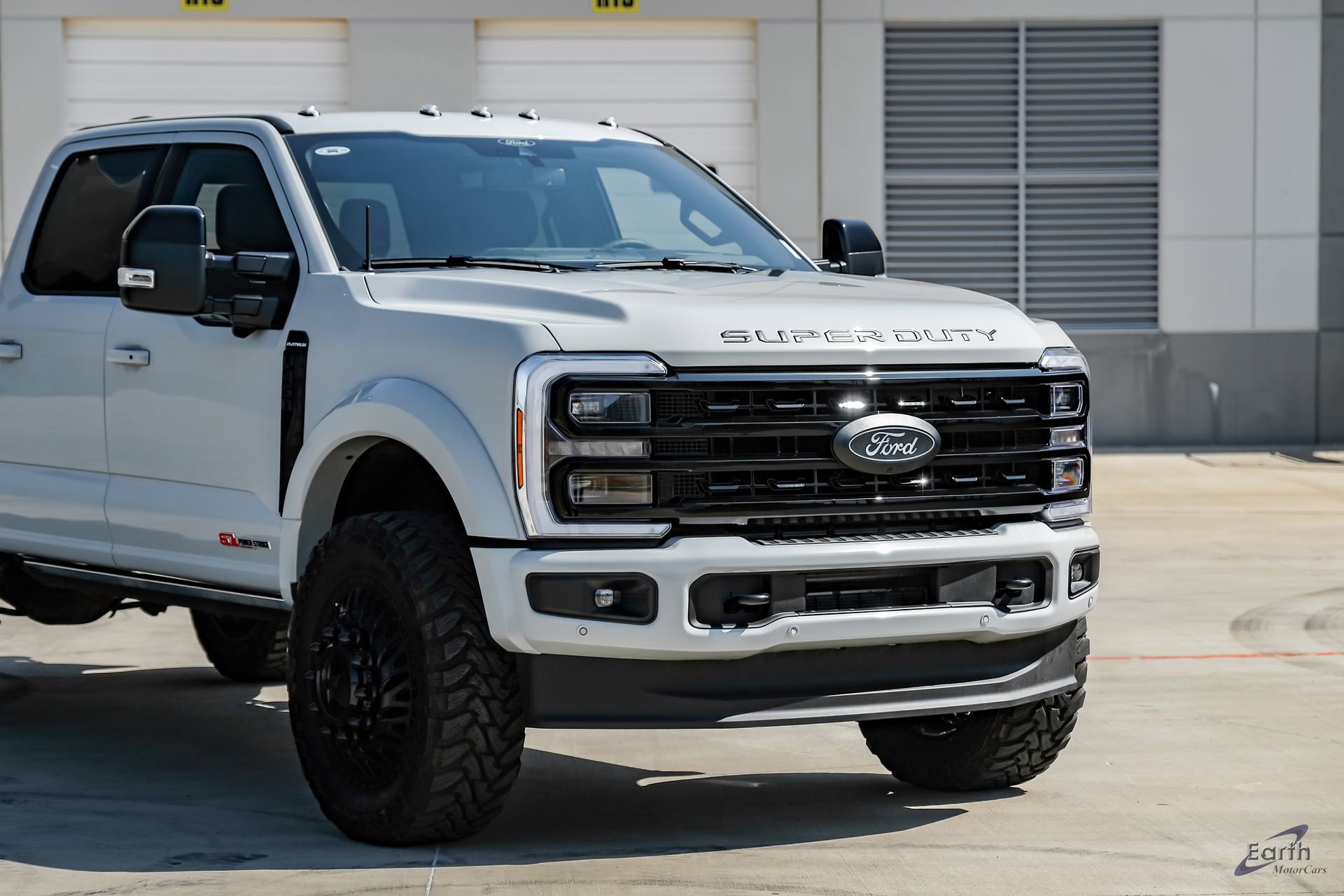 Used 2026 Ford F450 Platinum w/ FX4 Off-Road Package image 29