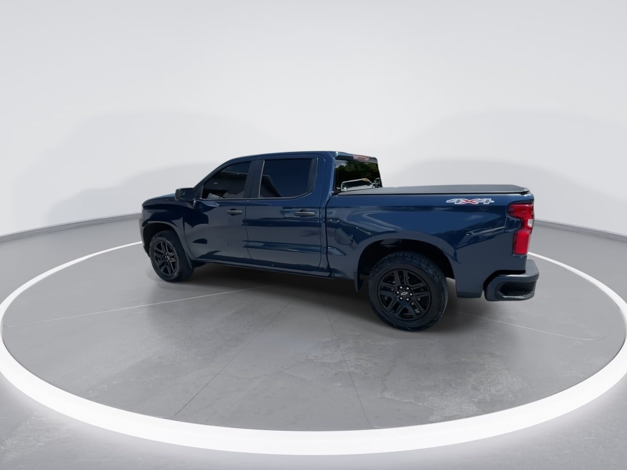 Used 2022 Chevrolet Silverado 1500 Custom w/ LPO, Blackout Package AWD/4WD image 12