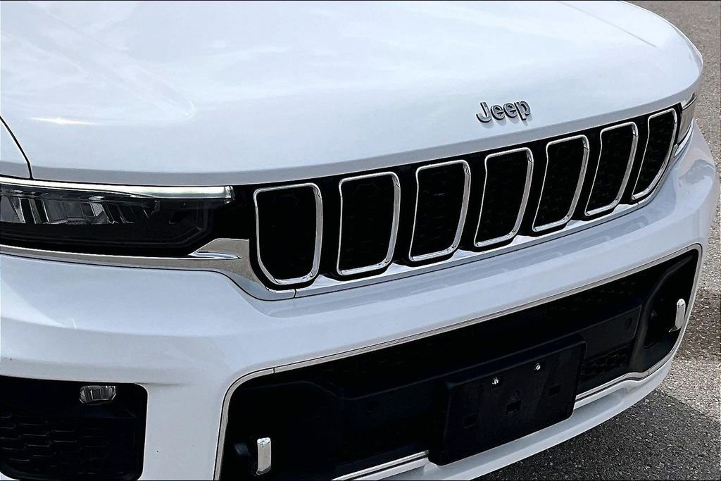 Used 2023 Jeep Grand Cherokee L Overland w/ Rear Seat Video Group I AWD/4WD image 29