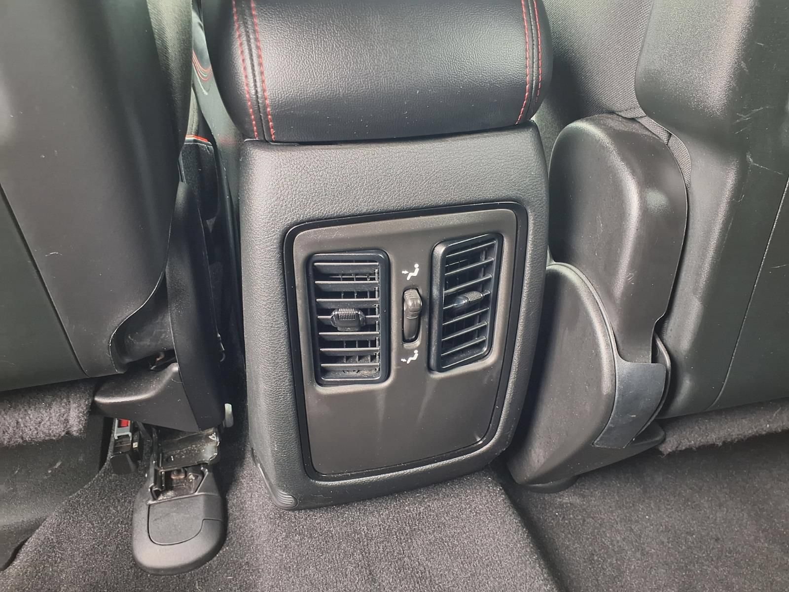 Used 2025 Dodge Durango GT AWD/4WD image 15