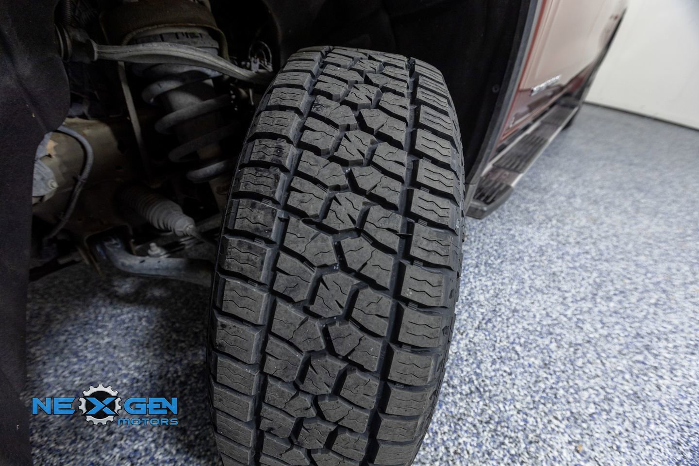 Used 2023 GMC Sierra 1500 SLT image 43