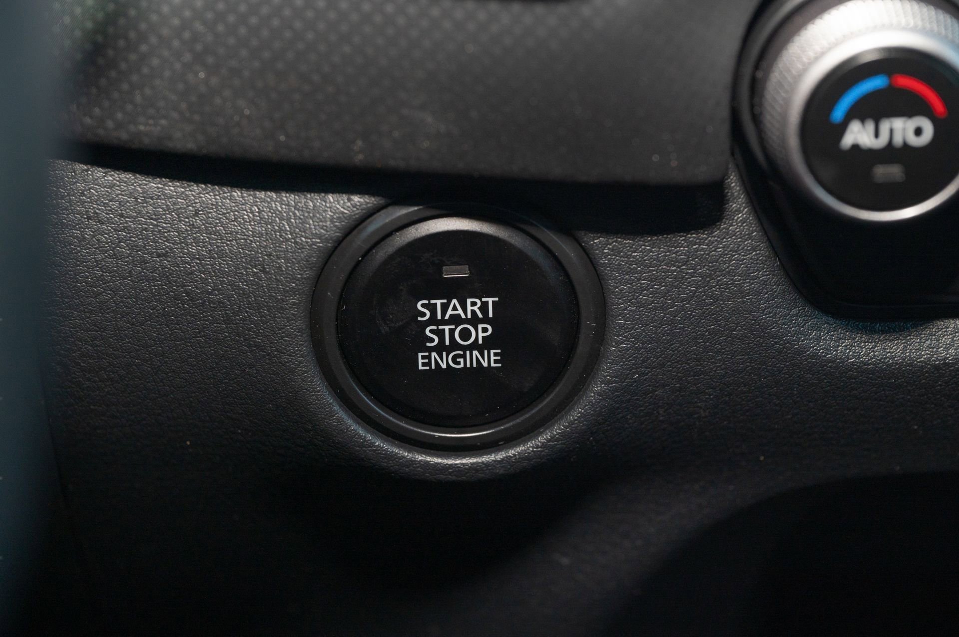 Used 2025 MAZDA CX-50 AWD 2.5 S w/ Weather Package image 28