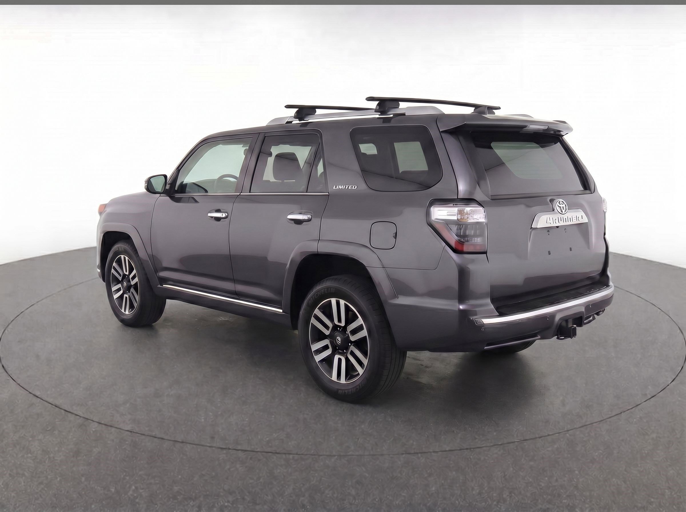 Used 2019 Toyota 4Runner Limited AWD/4WD image 3