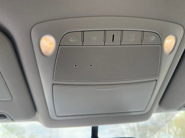 Used 2018 Nissan Rogue S image 15