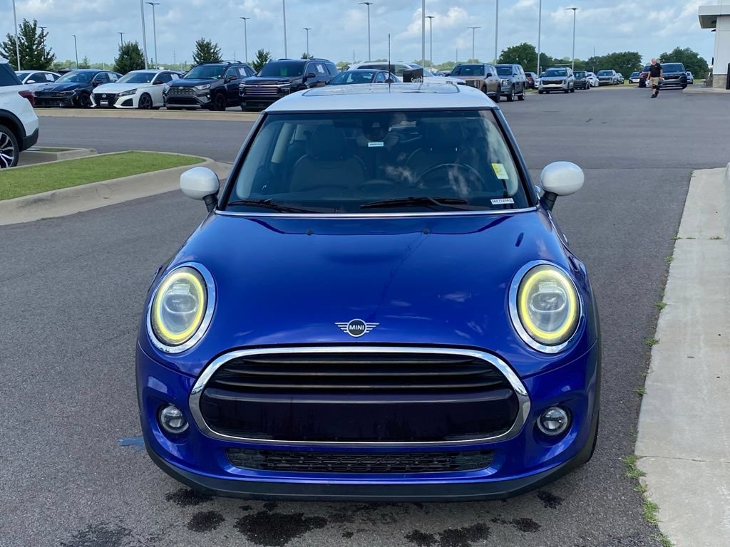 Used 2021 MINI Cooper 2-Door Hardtop FWD image 2