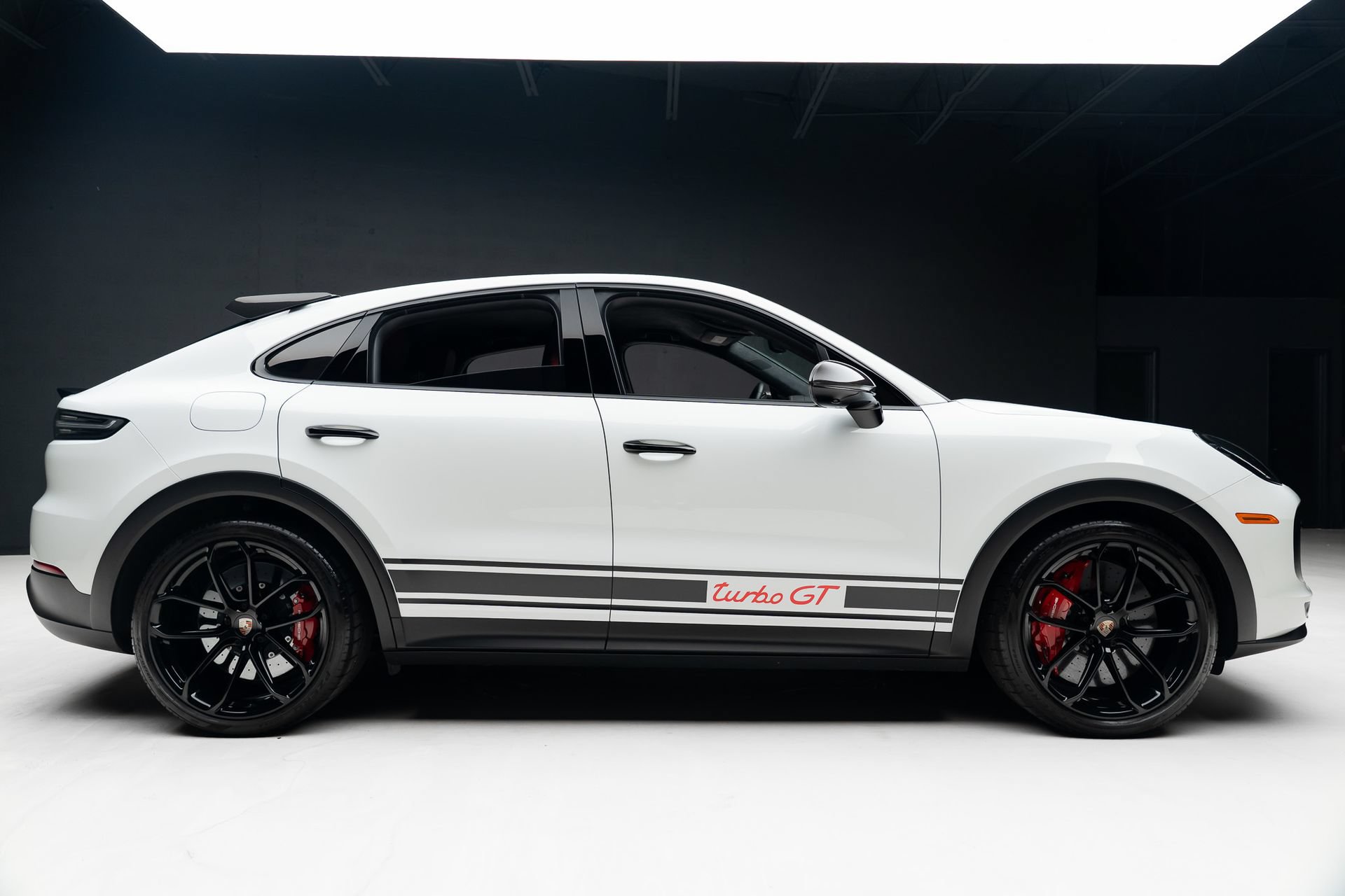Used 2022 Porsche Cayenne Turbo GT AWD/4WD image 38