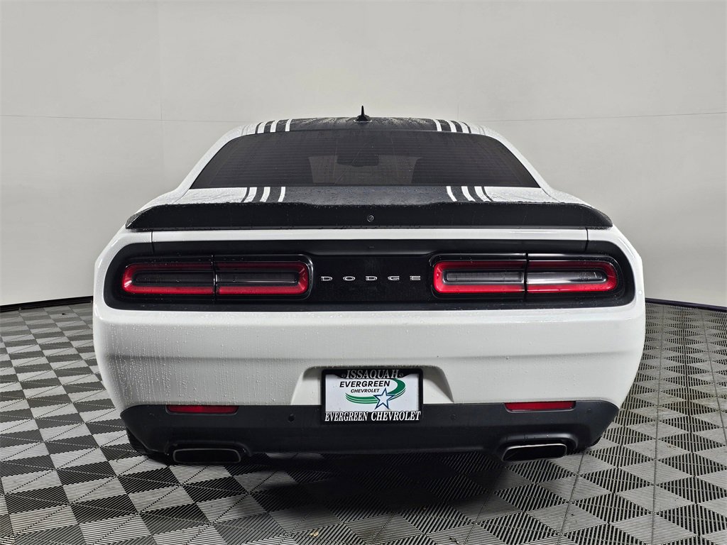 Used 2015 Dodge Challenger R/T Plus image 6