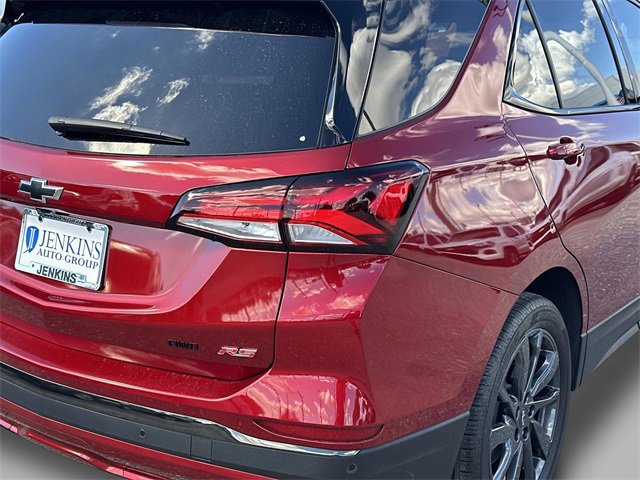 Used 2023 Chevrolet Equinox RS w/ RS Leather Package image 10