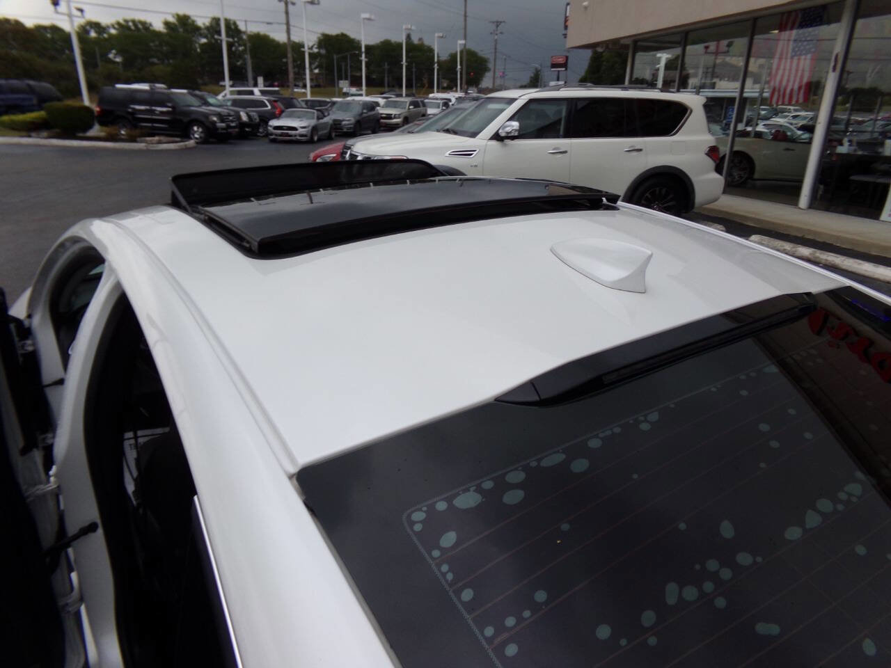 Used 2018 Chevrolet Malibu LT w/ Redline Edition image 22