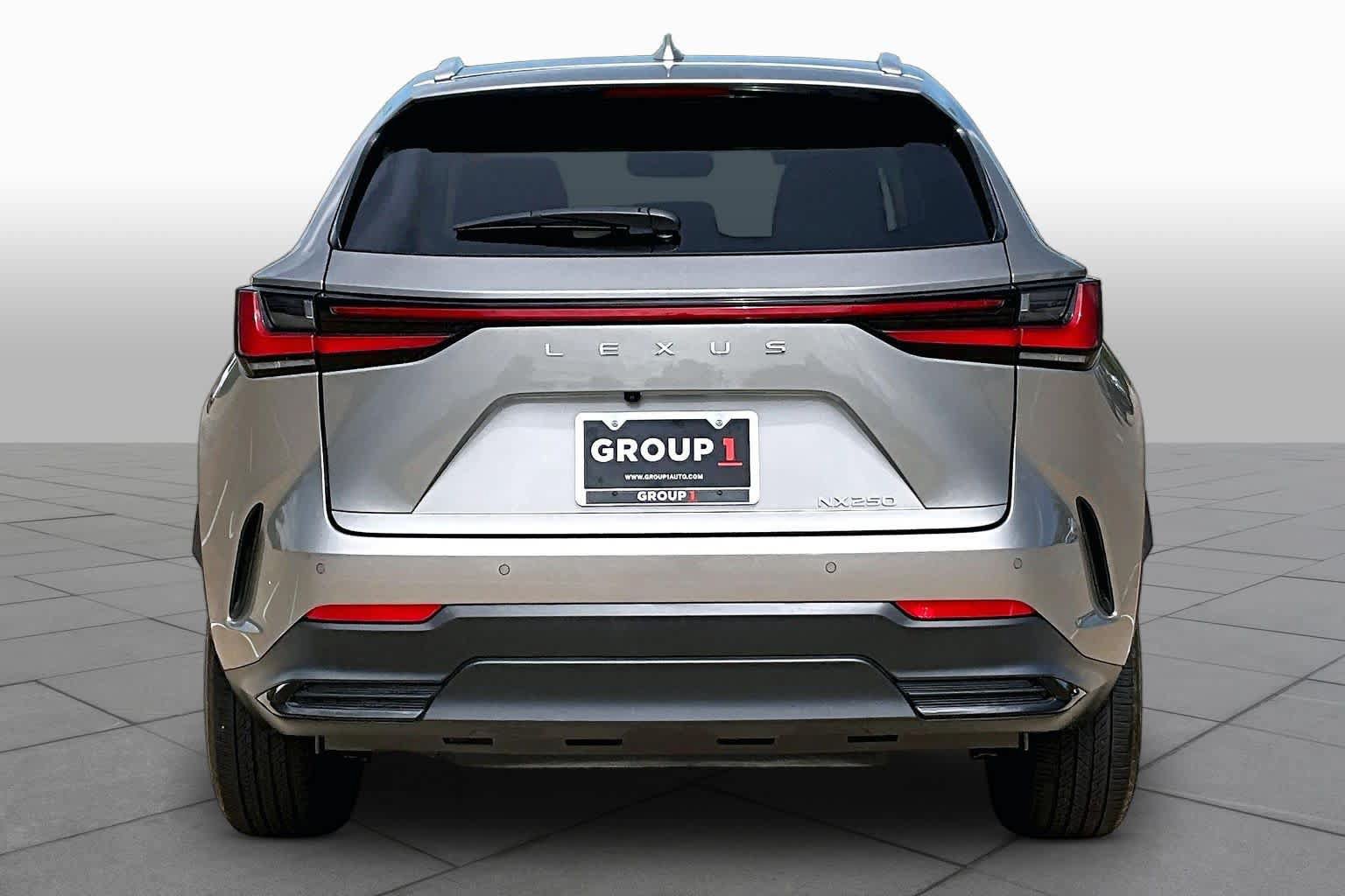 Used 2025 Lexus NX 250 FWD w/ Accessory Package (Z1) image 5