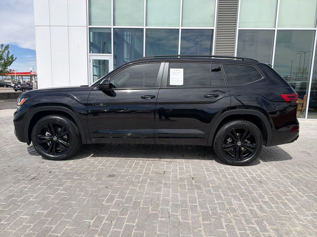 Certified 2023 Volkswagen Atlas SEL R-Line image 3