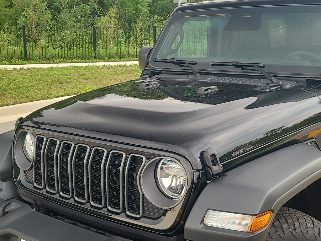 New 2026 Jeep Wrangler Unlimited Sport AWD/4WD image 8