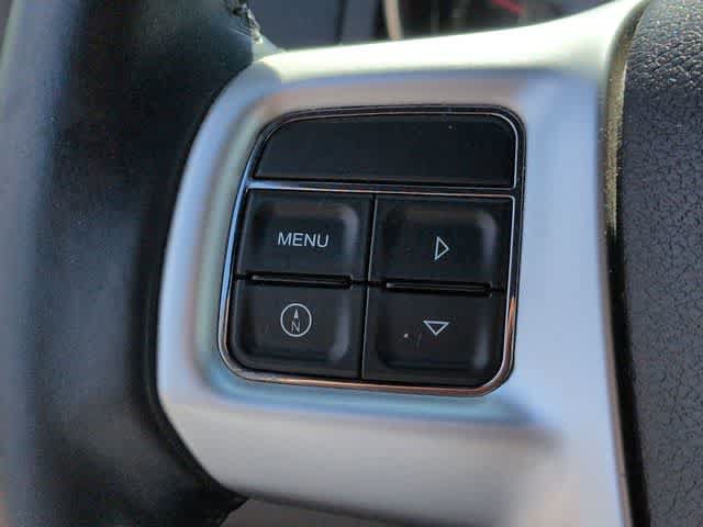 Used 2013 Chrysler 200 Limited FWD image 22