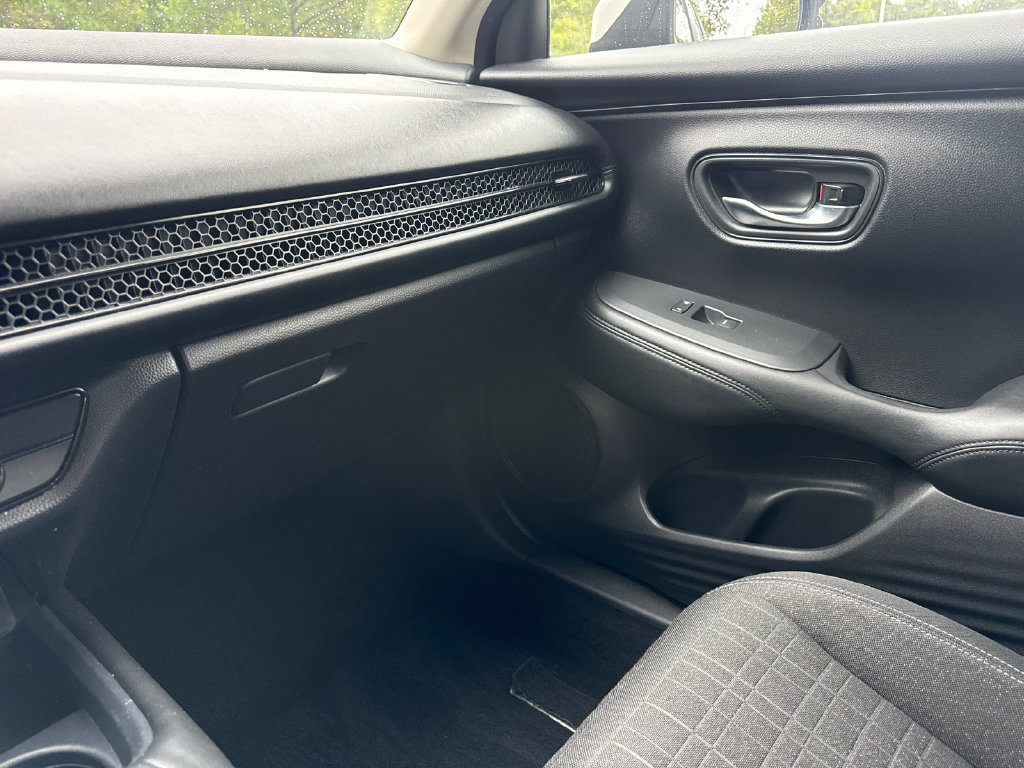 Certified 2023 Honda HR-V LX image 18