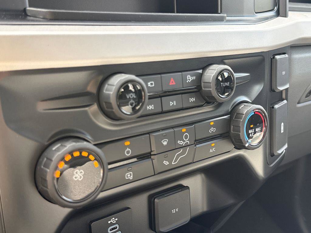 New 2026 Ford F250 XL w/ STX Appearance Package AWD/4WD image 32