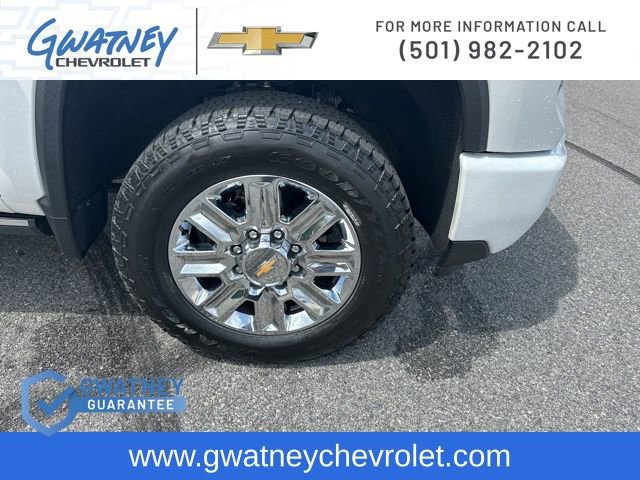 Used 2024 Chevrolet Silverado 2500 High Country w/ Technology Package image 12