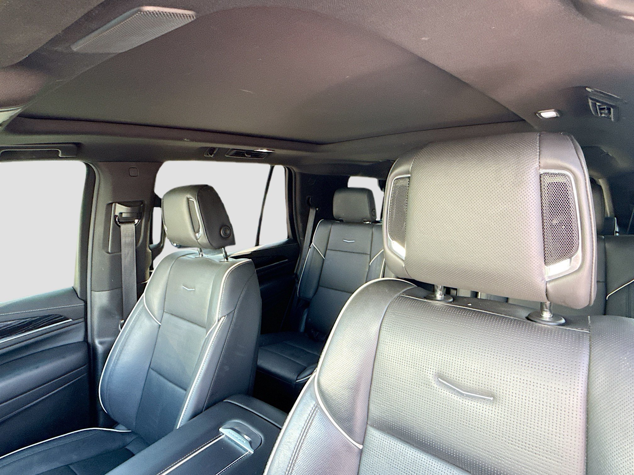 Used 2021 Cadillac Escalade Sport w/ Driver Assist Tech Package AWD/4WD image 26