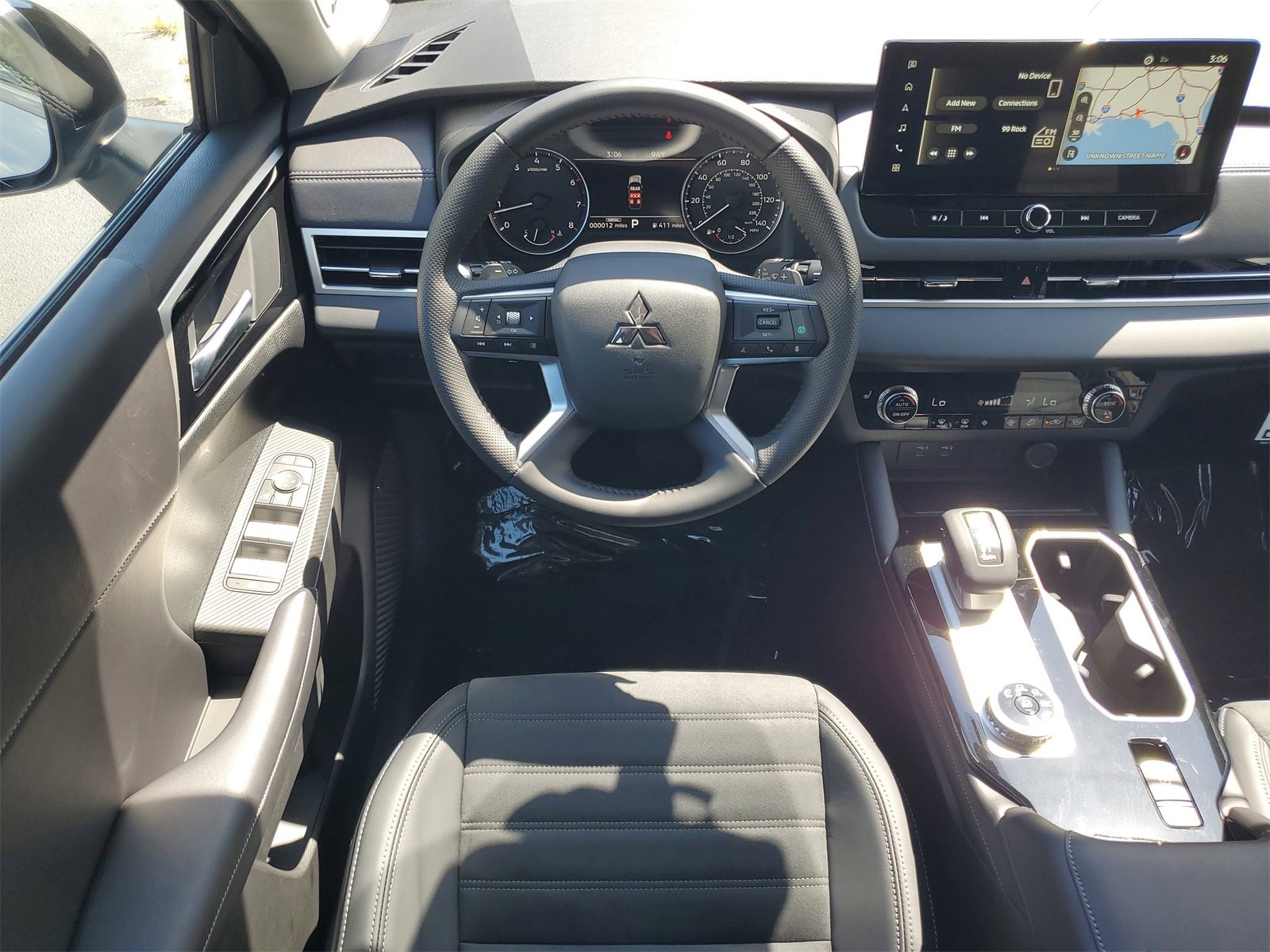 New 2025 Mitsubishi Outlander AWD image 25