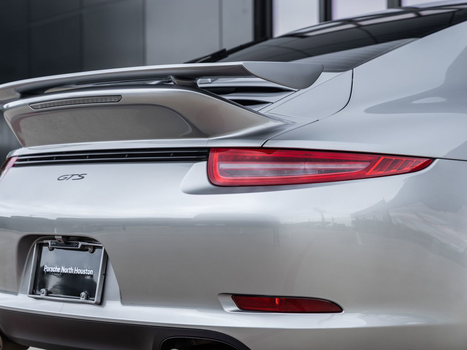 Used 2016 Porsche 911 Carrera GTS RWD image 19