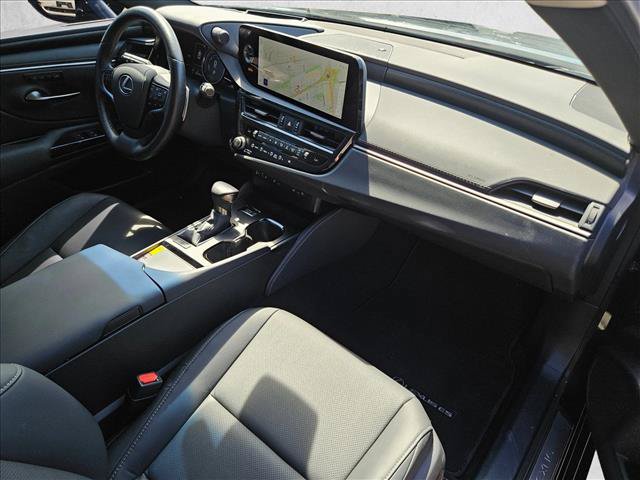 Used 2025 Lexus ES 300h w/ Premium Package FWD image 22