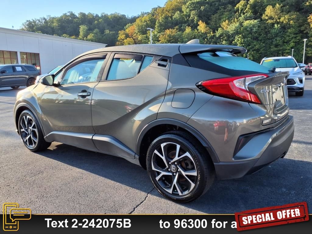 Used 2021 Toyota C-HR XLE FWD image 9