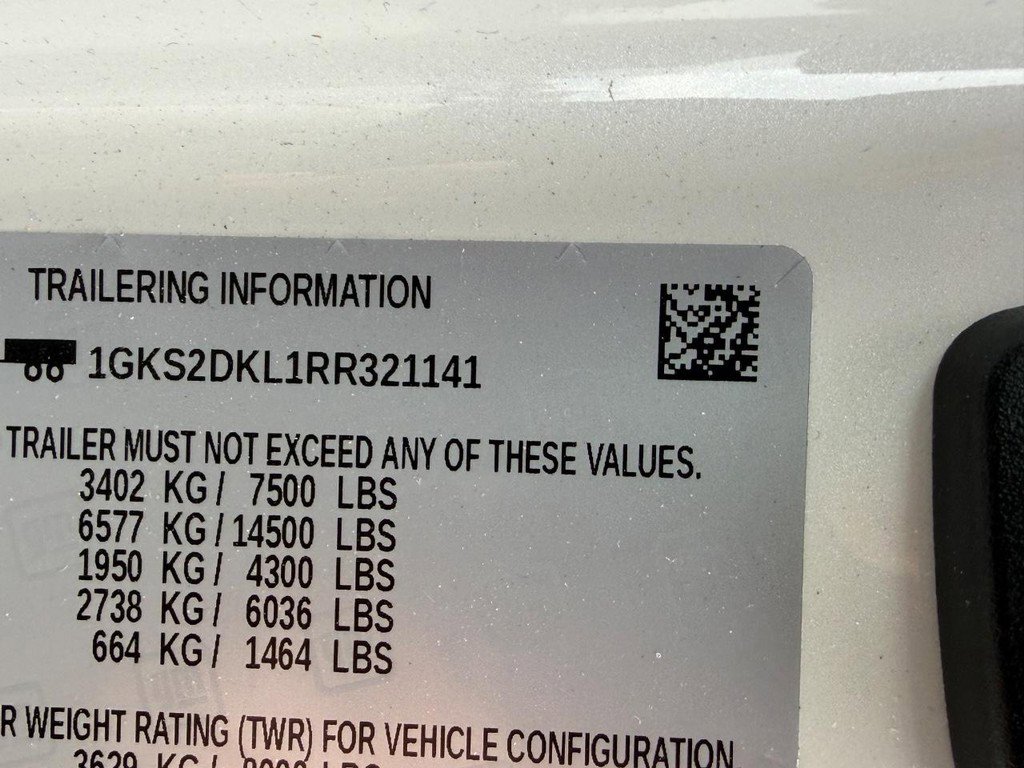 Used 2024 GMC Yukon Denali w/ Advanced Technology Package AWD/4WD image 27