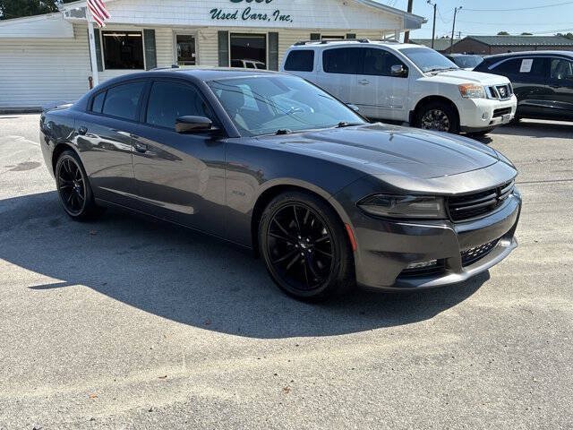 Used 2017 Dodge Charger R/T w/ Blacktop Package RWD image 1