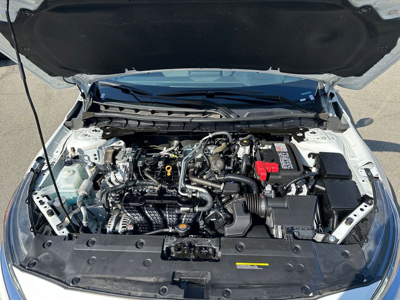 Used 2025 Nissan Altima 2.5 SV FWD image 32