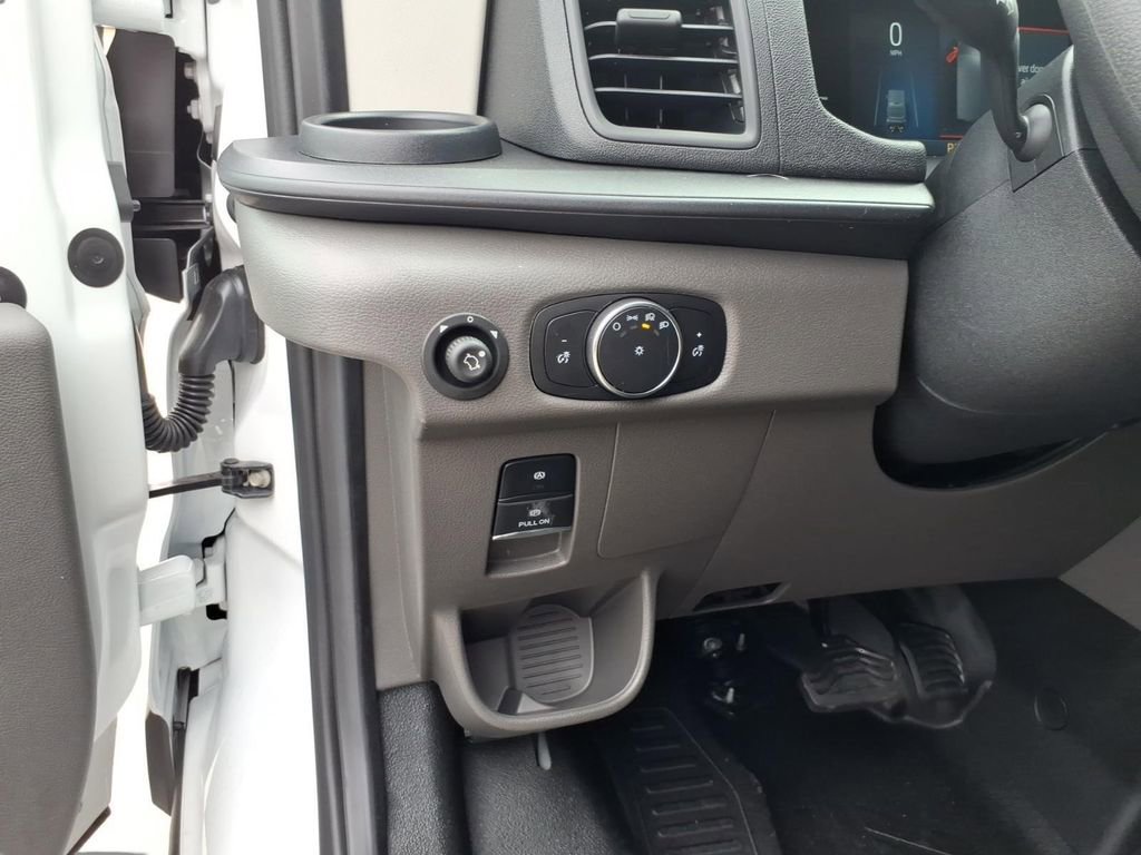 New 2026 Ford Transit 150 Low Roof RWD image 28