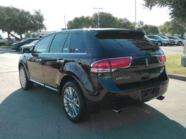 Used 2013 Lincoln MKX FWD image 9