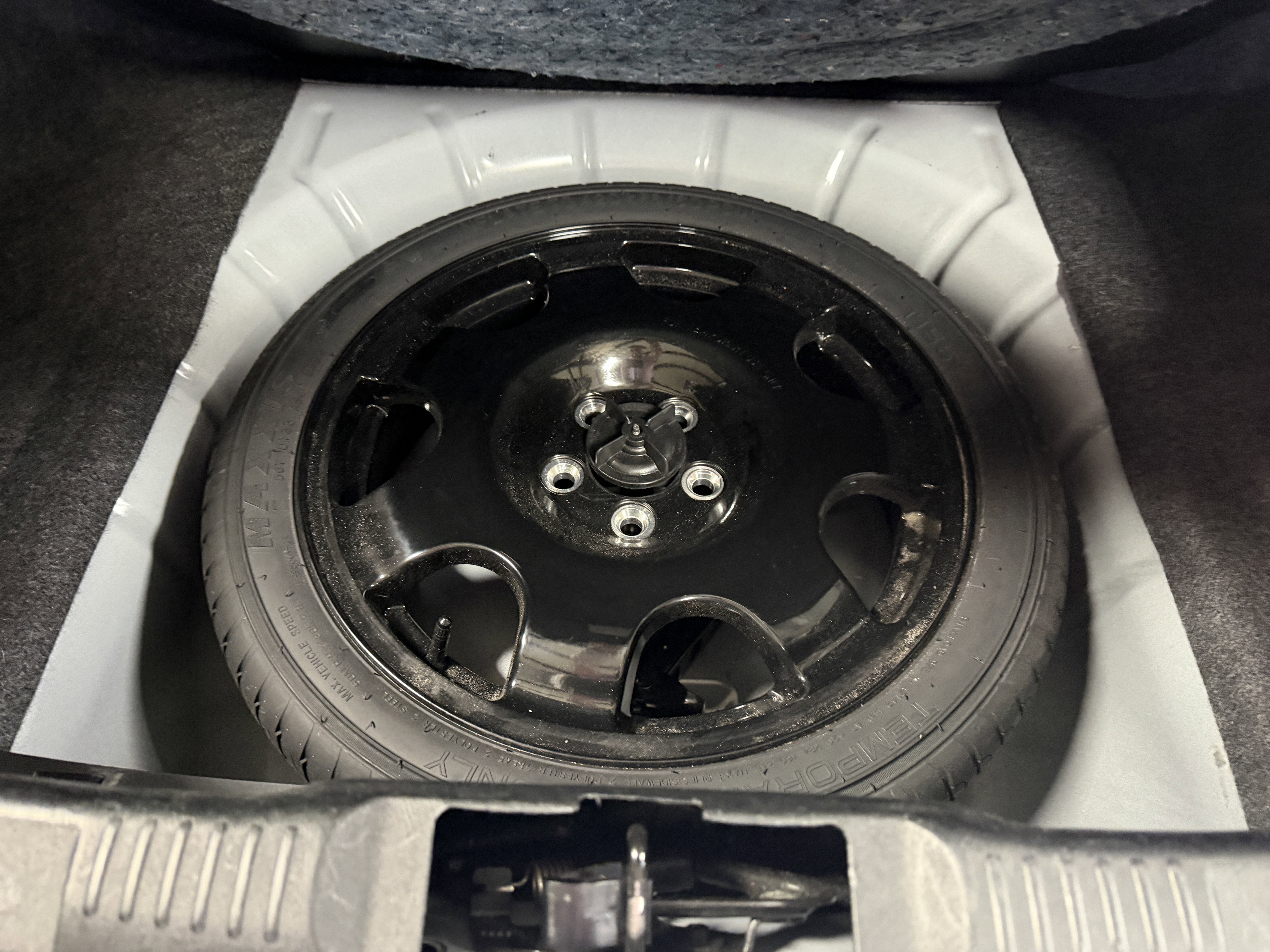 Used 2021 Ford Mustang Premium RWD image 23