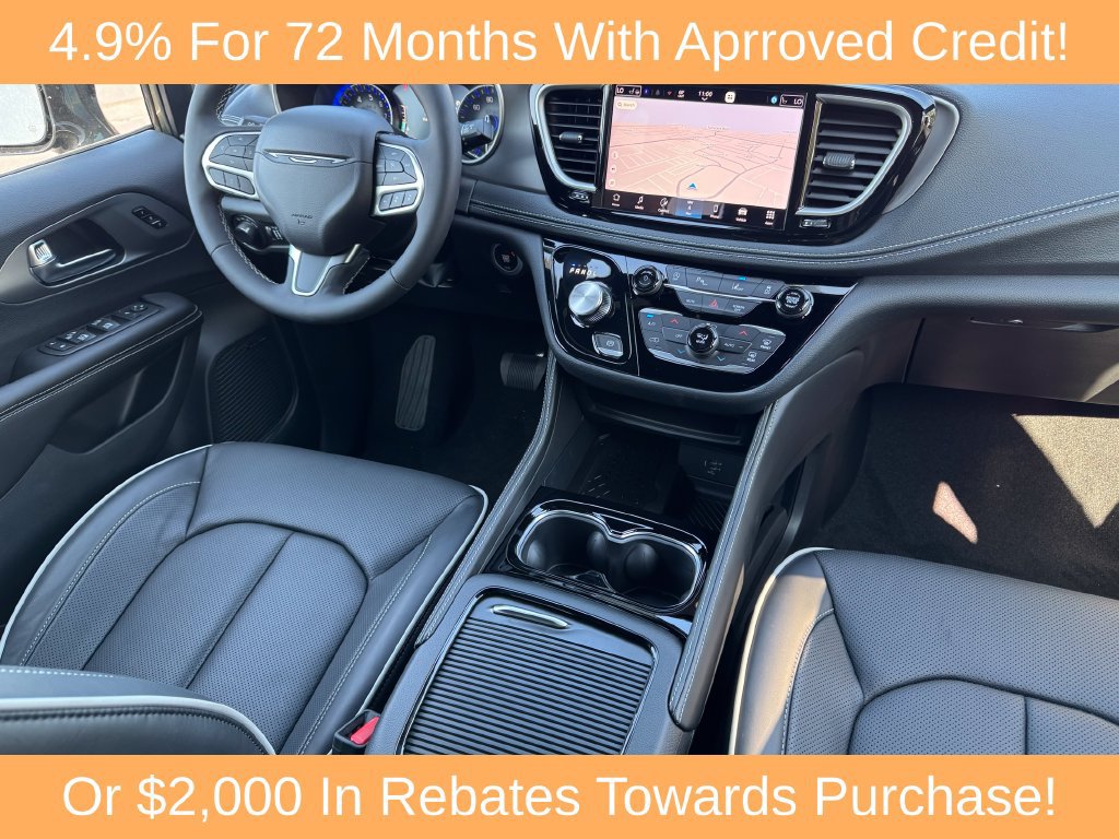 New 2027 Chrysler Pacifica Limited FWD image 11