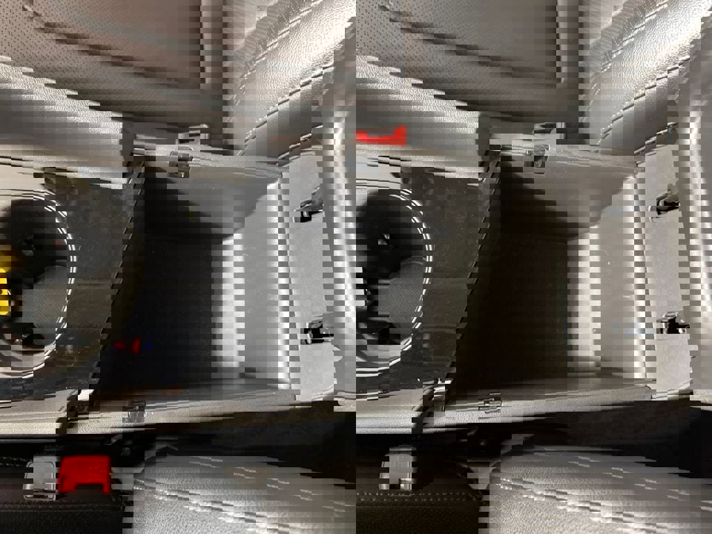 Certified 2024 Hyundai Elantra Limited image 25